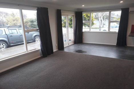 Photo of property in 5 Cottonwood Street, Parklands, Christchurch, 8083