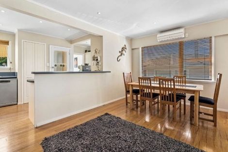 Photo of property in 38 Larsen Crescent, Tawa, Wellington, 5028