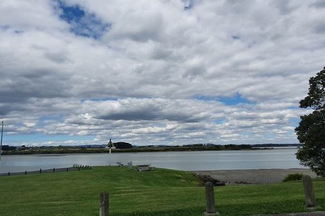 Photo of property in 1/54 Evans Road, Weymouth, Auckland, 2103