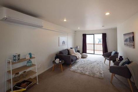 Photo of property in 11 Gordon Place, Newtown, Wellington, 6021