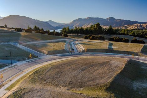 Photo of property in 24 Carrickmore Crescent, Wanaka, 9305