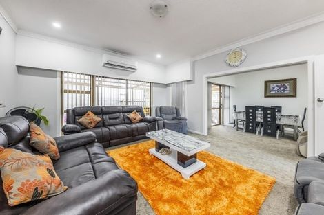 Photo of property in 187 Gray Avenue, Papatoetoe, Auckland, 2024