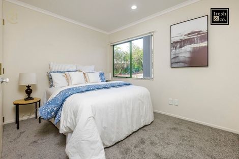 Photo of property in 22 Mt Lebanon Crescent, The Gardens, Auckland, 2105