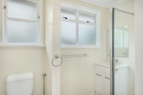 Photo of property in 50 Sare Crescent, Fairfield, Hamilton, 3214