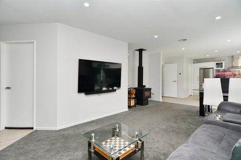 Photo of property in 13 Higgins Street, Woodend, 7610