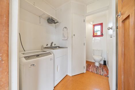 Photo of property in 180 Brooklands Road, Vogeltown, New Plymouth, 4310