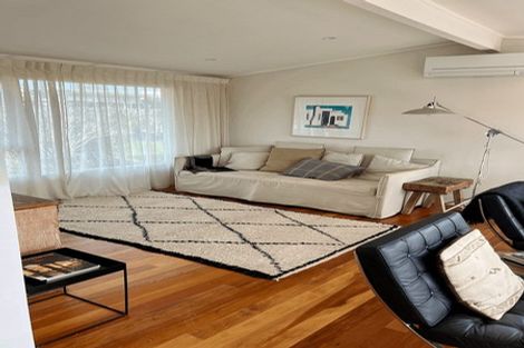 Photo of property in 1/51 East Coast Road, Milford, Auckland, 0620