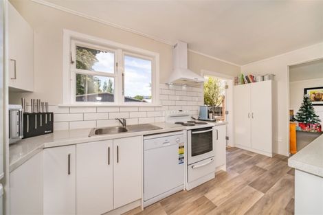 Photo of property in 5 Whangakoko Grove, Birchville, Upper Hutt, 5018