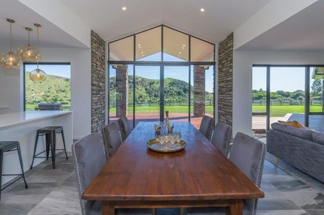 Photo of property in 180 North Manakau Road, Manakau, Levin, 5573