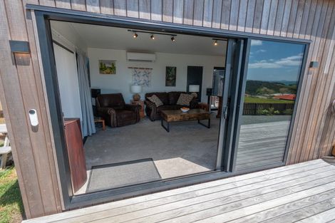 Photo of property in 6 Oden Hill, Coopers Beach, 0420