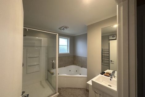 Photo of property in 571a Queen Street East, Levin, 5510