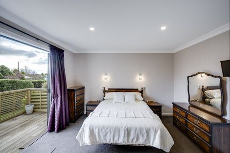 Photo of property in 2 Ranmore Lane, Havelock North, 4130