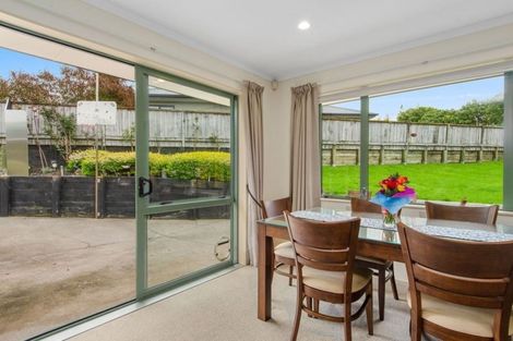 Photo of property in 14 Tauranga Place, Orewa, 0931