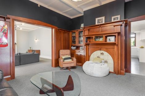 Photo of property in 19 Tipahi Street, Nelson South, Nelson, 7010