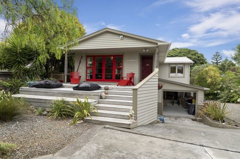 Photo of property in 4 Titoki Road, Waikanae Beach, Waikanae, 5036