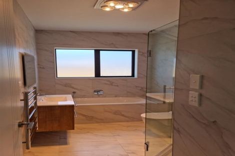 Photo of property in 63 Drumbuoy Drive, Flat Bush, Auckland, 2019