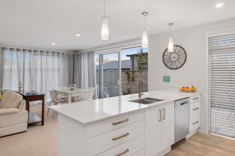 Photo of property in 38 Te Aranga Drive, Papamoa Beach, Papamoa, 3118