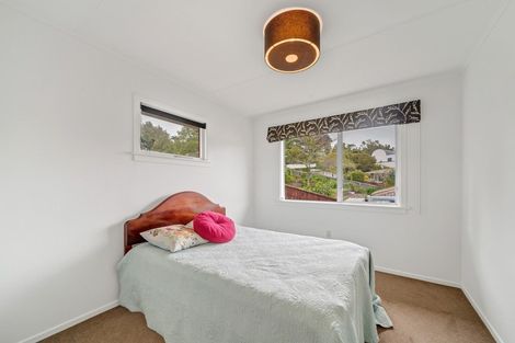 Photo of property in 10 Beaumont Crescent, Frankleigh Park, New Plymouth, 4310
