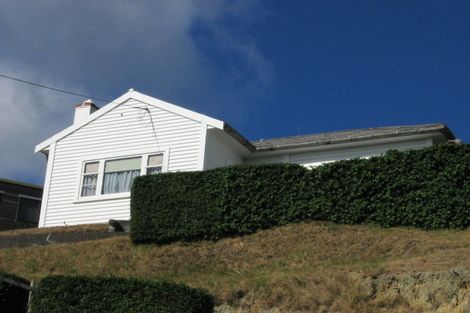 Photo of property in 4 Kingston Heights Road, Kingston, Wellington, 6021