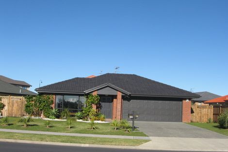 Photo of property in 188 Wattle Farm Road, Wattle Downs, Auckland, 2103