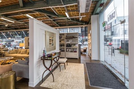 Photo of property in 148 Victoria Street, Cambridge, 3434