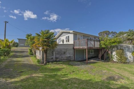 Photo of property in 4 Riverview Road, Cooks Beach, Whitianga, 3591