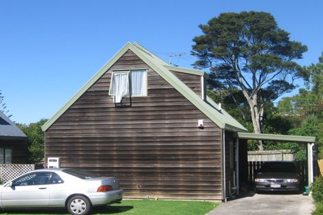 Photo of property in 19 Caspian Close, New Lynn, Auckland, 0600