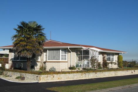 Photo of property in 4 Cardinal Drive, Hillmorton, Christchurch, 8025