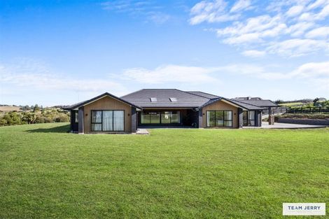 Photo of property in 21 Te Ara Aukati Terrace, Pokeno, 2471