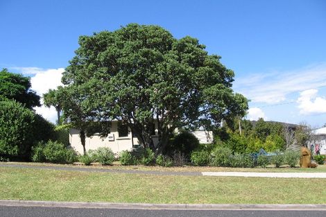 Photo of property in 2/43 Auld Street, Torbay, Auckland, 0630