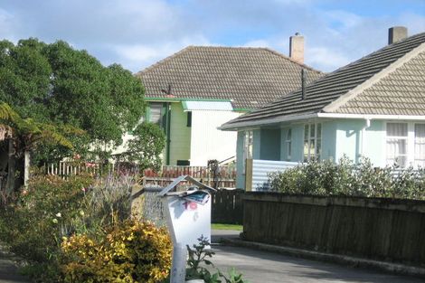 Photo of property in 16a Severn Terrace, Roslyn, Palmerston North, 4414