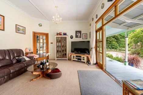 Photo of property in 7 Calico Line, Marton, 4710