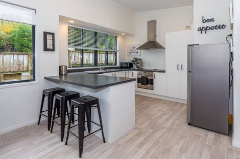 Photo of property in 146 Ocean Beach Road, Tairua, 3508