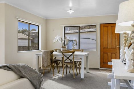 Photo of property in 33 Sunset Street, Hilltop, Taupo, 3330