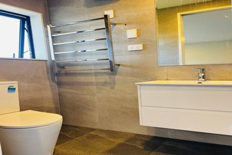 Photo of property in 1 Hanga Place, Papatoetoe, 2024