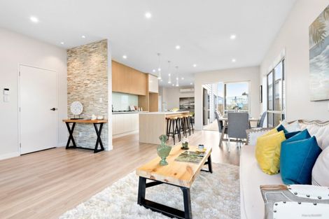 Photo of property in 16 Toanui Road, Hobsonville, Auckland, 0616