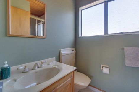 Photo of property in 45a Simla Crescent, Khandallah, Wellington, 6035