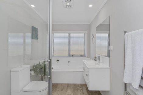 Photo of property in 31 Parkside Mews, Papamoa, 3118