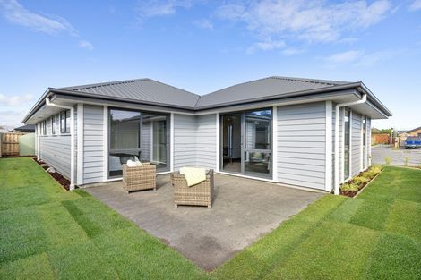 Photo of property in 12 Freeville Place, New Brighton, Christchurch, 8083
