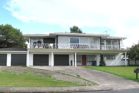 Photo of property in 4 Spence Road, Henderson, Auckland, 0612