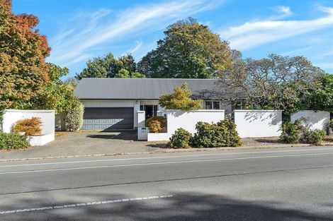 Photo of property in 147 Straven Road, Fendalton, Christchurch, 8014