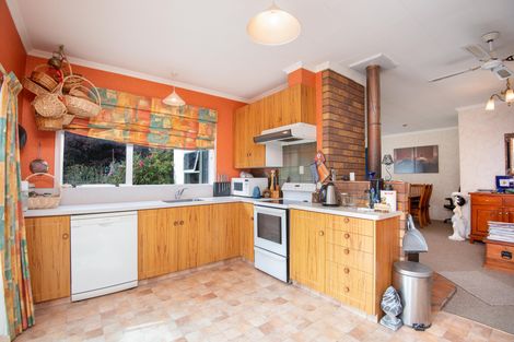 Photo of property in 110 Taieri Mouth Road, Kuri Bush, Brighton, 9091