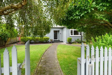 Photo of property in 10 Hardie Street, Hokowhitu, Palmerston North, 4410