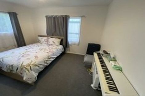 Photo of property in 2/388 Te Atatu Road, Te Atatu Peninsula, Auckland, 0610