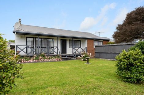 Photo of property in 18 Millhaven Place, Otaki, 5512