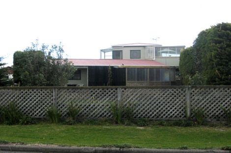 Photo of property in 5 Takitimu Street, Waitarere Beach, Levin, 5510