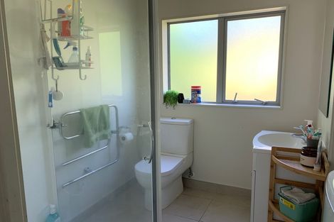 Photo of property in 12a Withers Road, Glen Eden, Auckland, 0602