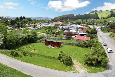 Photo of property in 1 Start Street, Palmerston, 9430