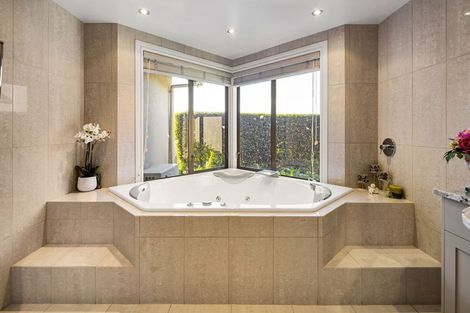 Photo of property in 10 Peninsula Point, Huntington, Hamilton, 3210