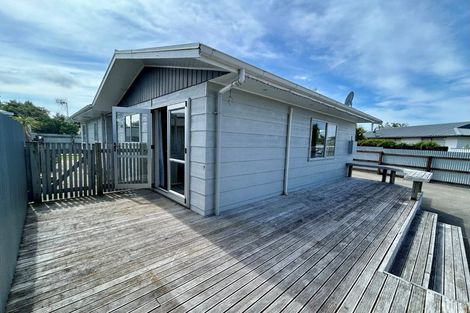 Photo of property in 94 Tait Drive, Greenmeadows, Napier, 4112